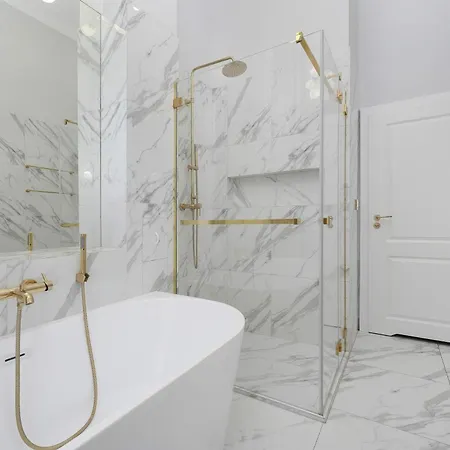 Elegant In A Prime Location Near The Market Square By Renters Διαμέρισμα Βρότσλαβ